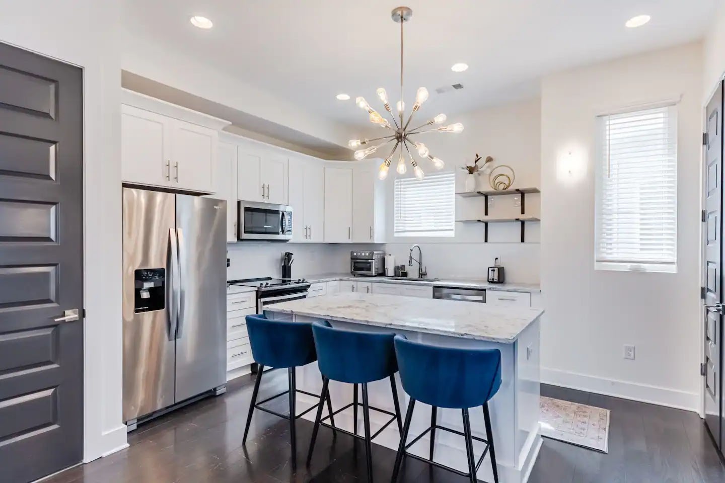 2410 Meharry Blvd Unit: 9