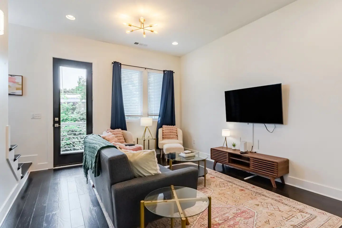 2410 Meharry Blvd Unit: 9