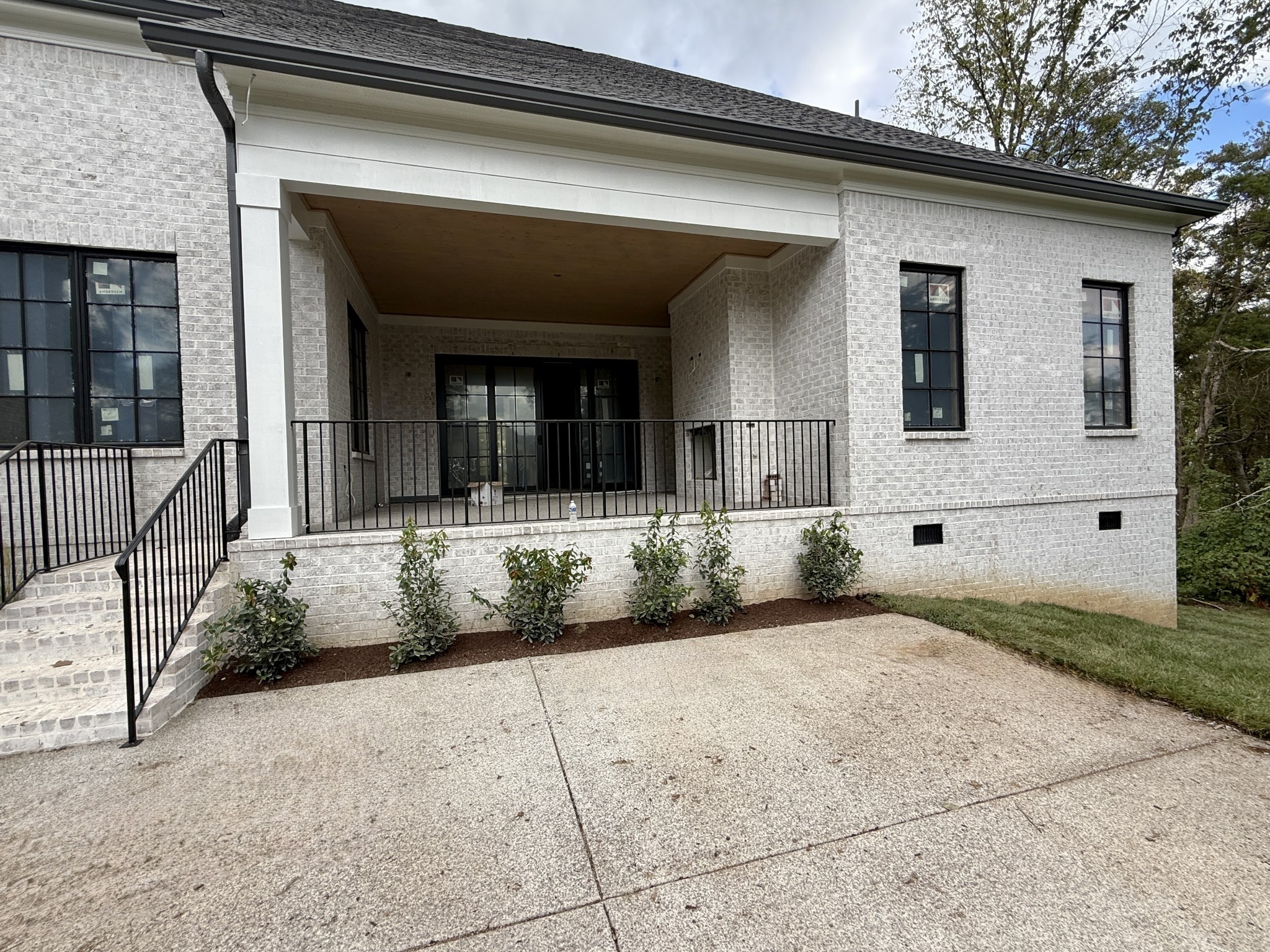 9906 Amarosa Court