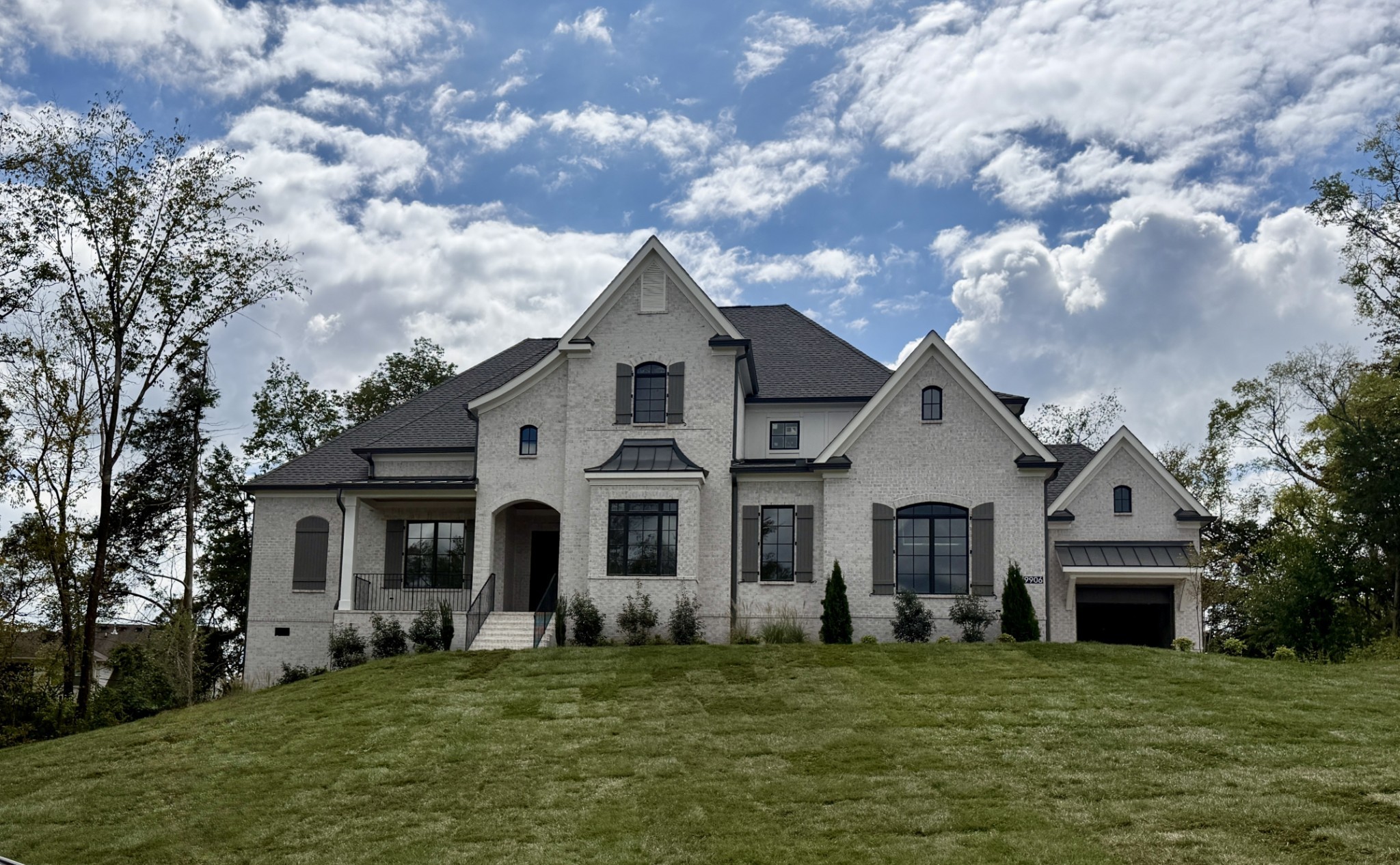 9906 Amarosa Court