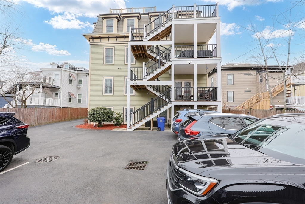 96 Dix St # 2