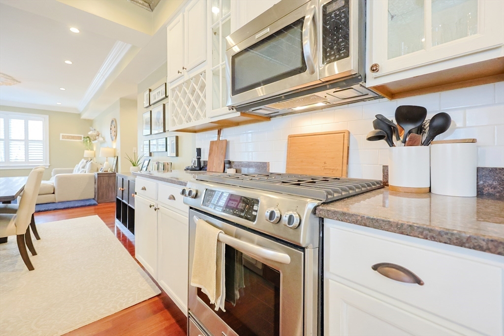 96 Dix St # 2