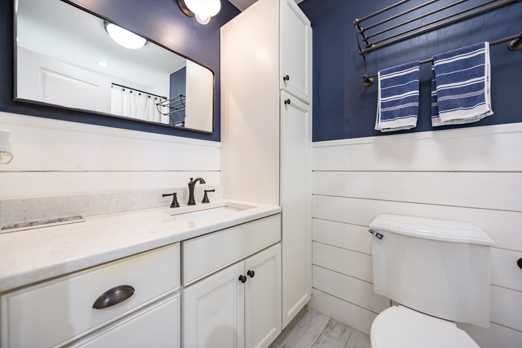 96 Dix St # 2