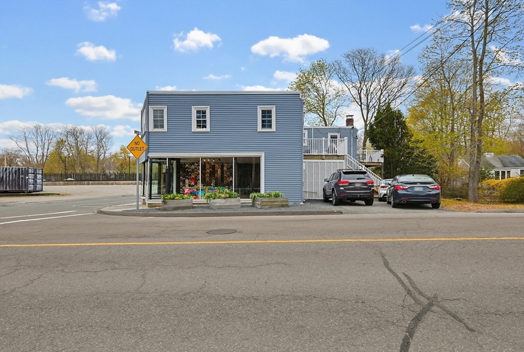 93 Ripley Rd