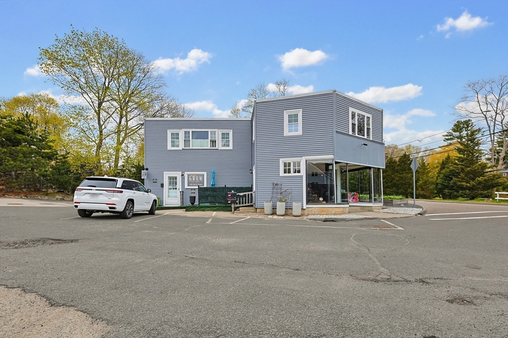 93 Ripley Rd