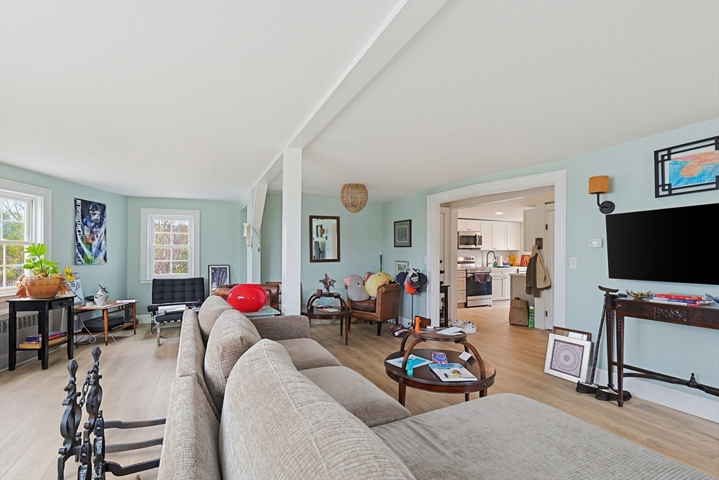 93 Ripley Rd