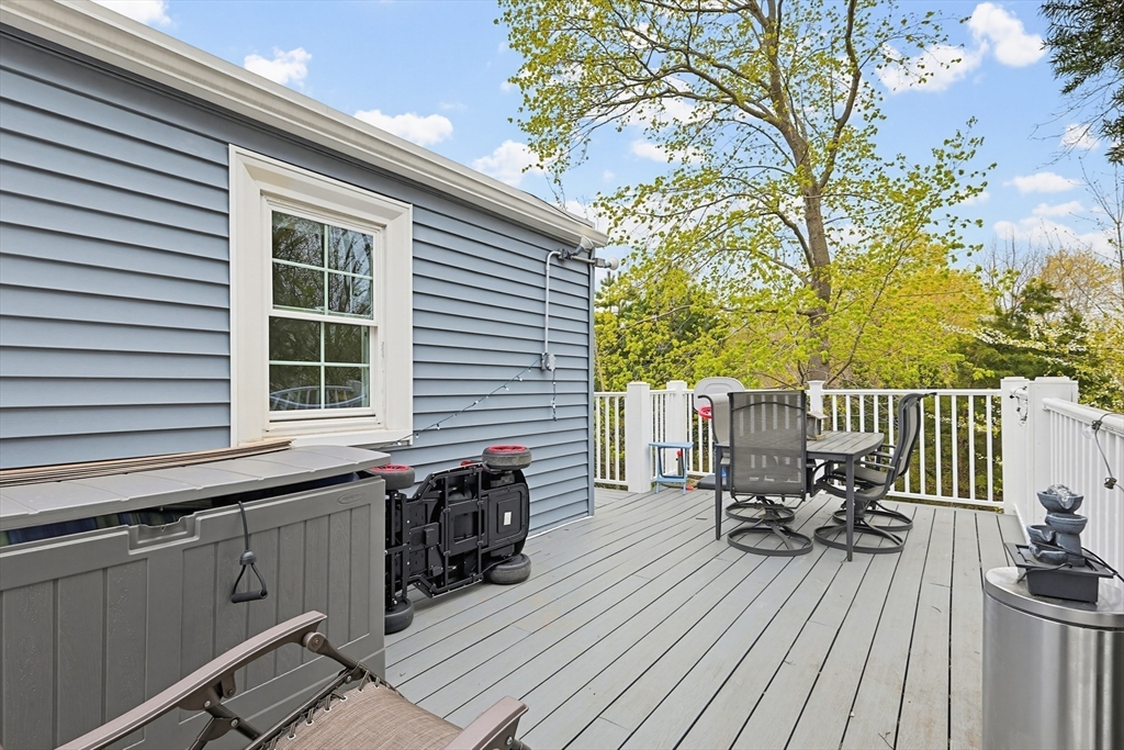 93 Ripley Rd