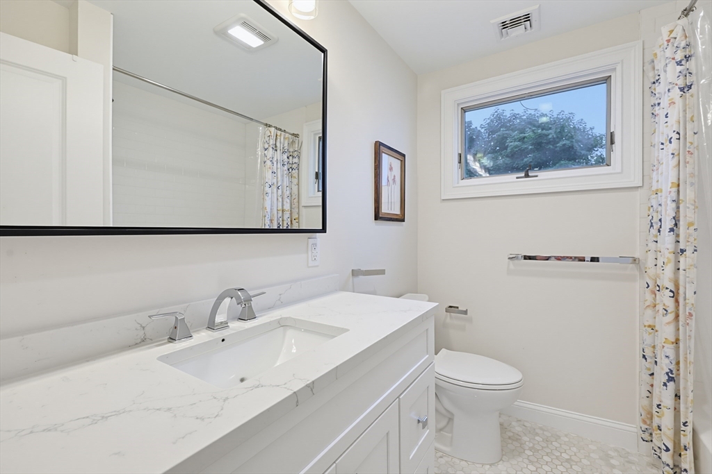 1343 Quincy Shore Dr