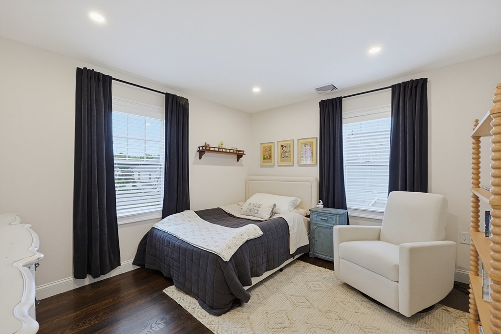 1343 Quincy Shore Dr