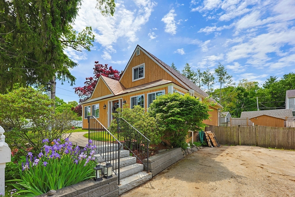 45 Perry St