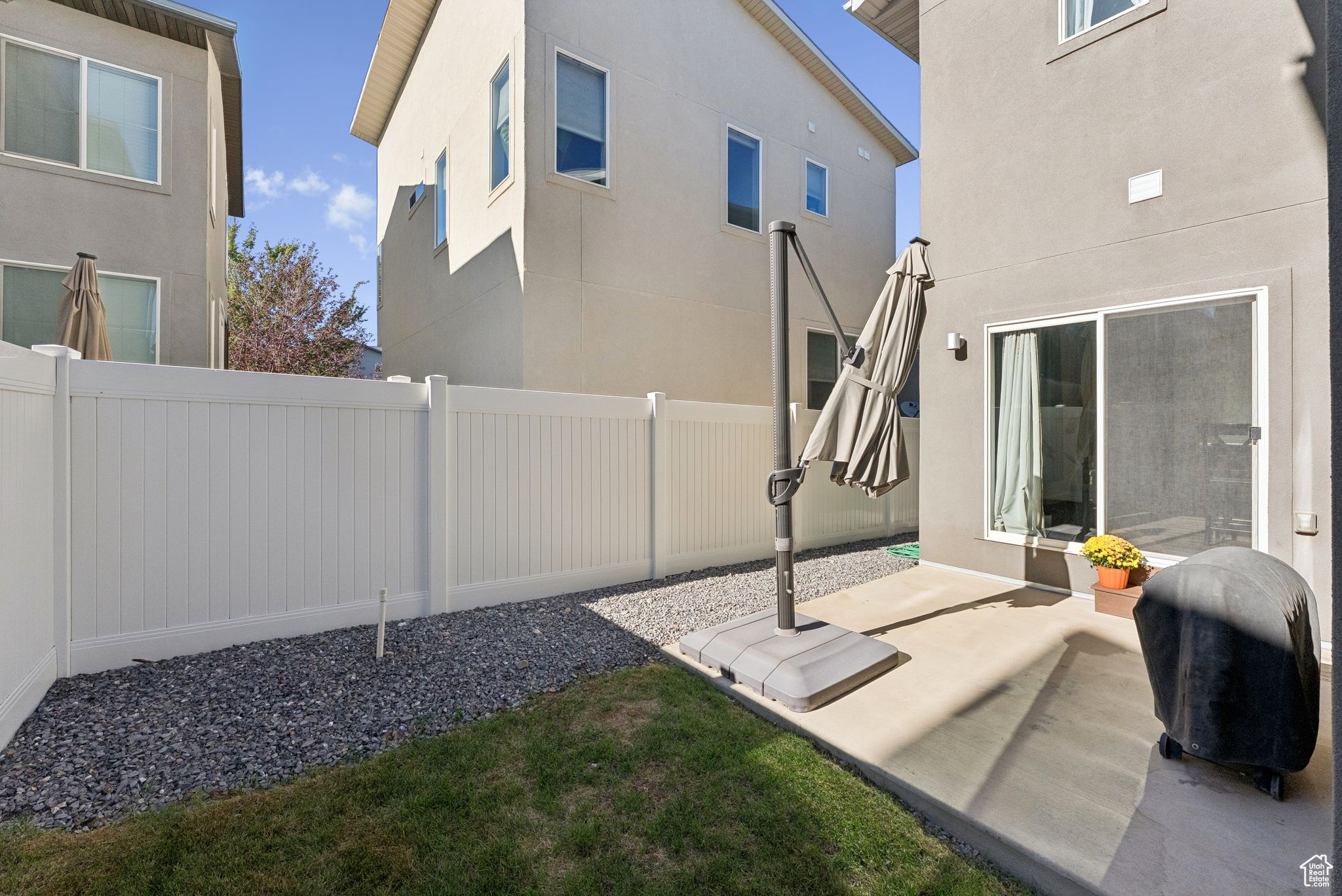5338 W SILVER CLOVER LN