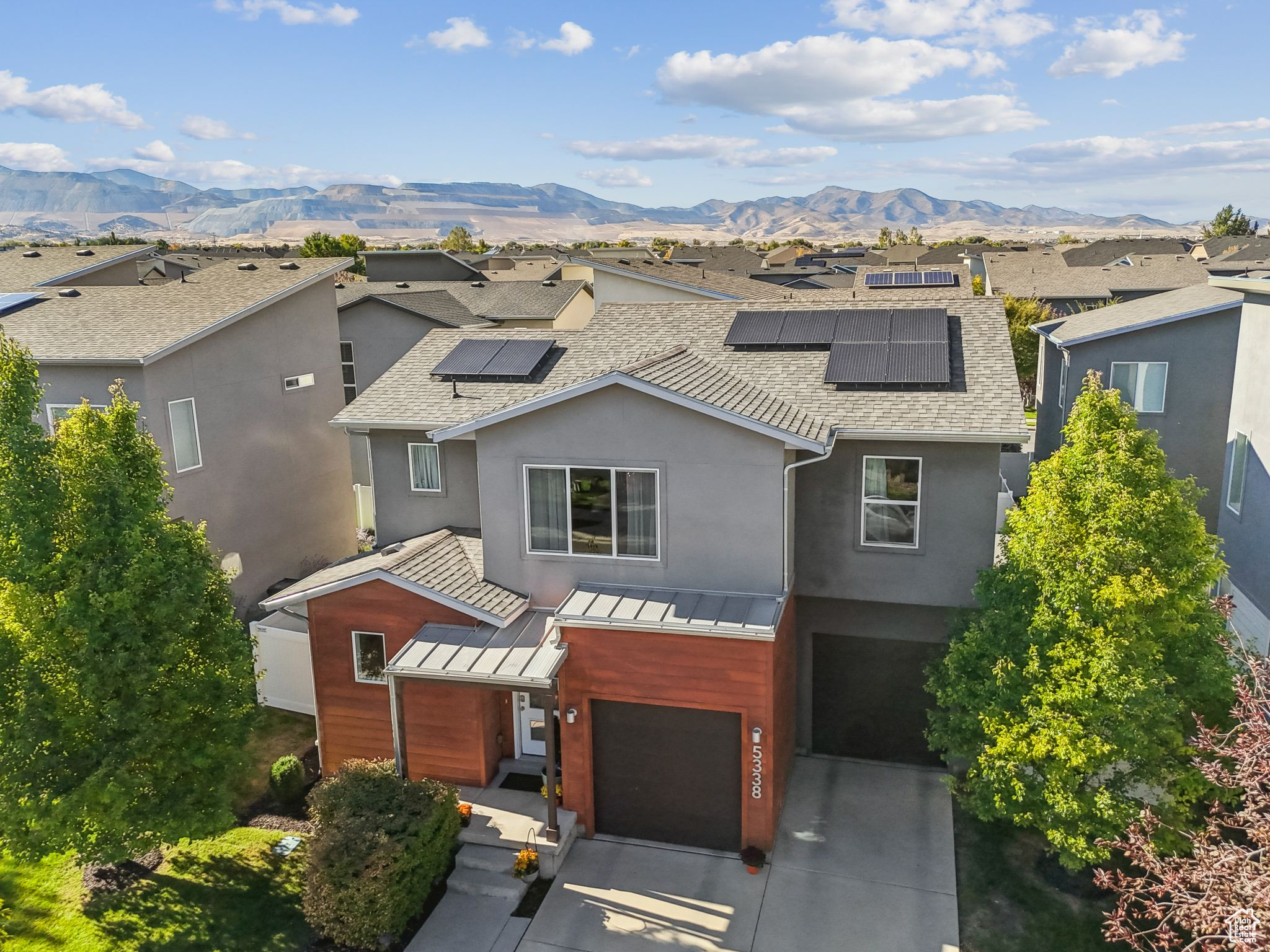 5338 W SILVER CLOVER LN