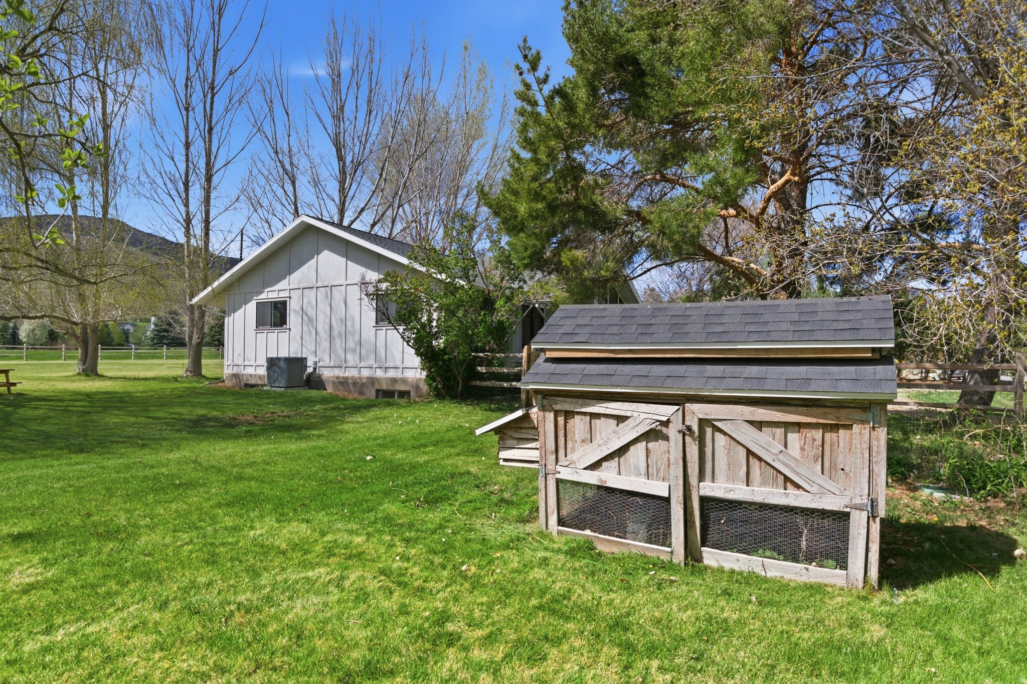 880 STRINGTOWN RD