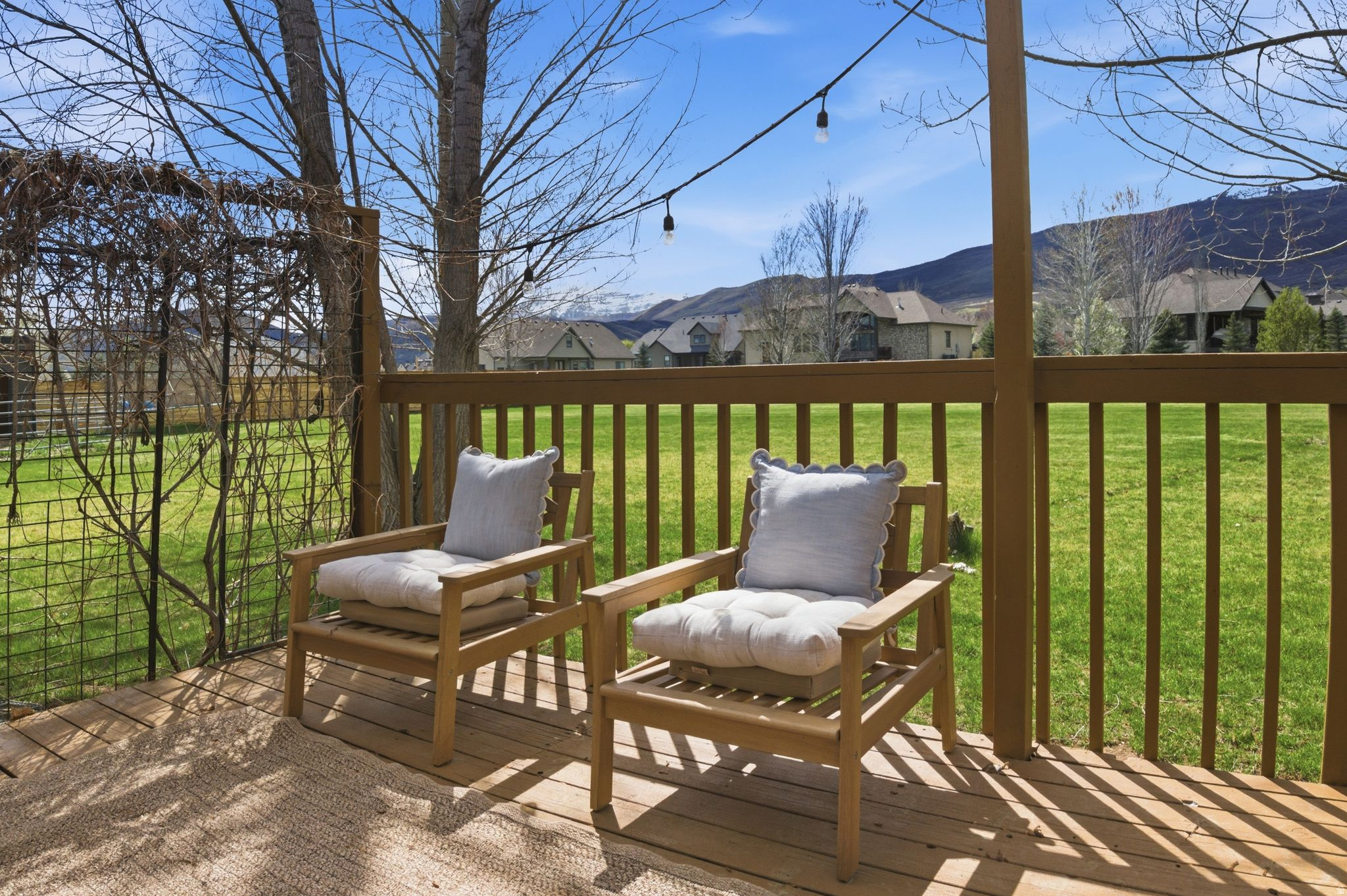 880 STRINGTOWN RD