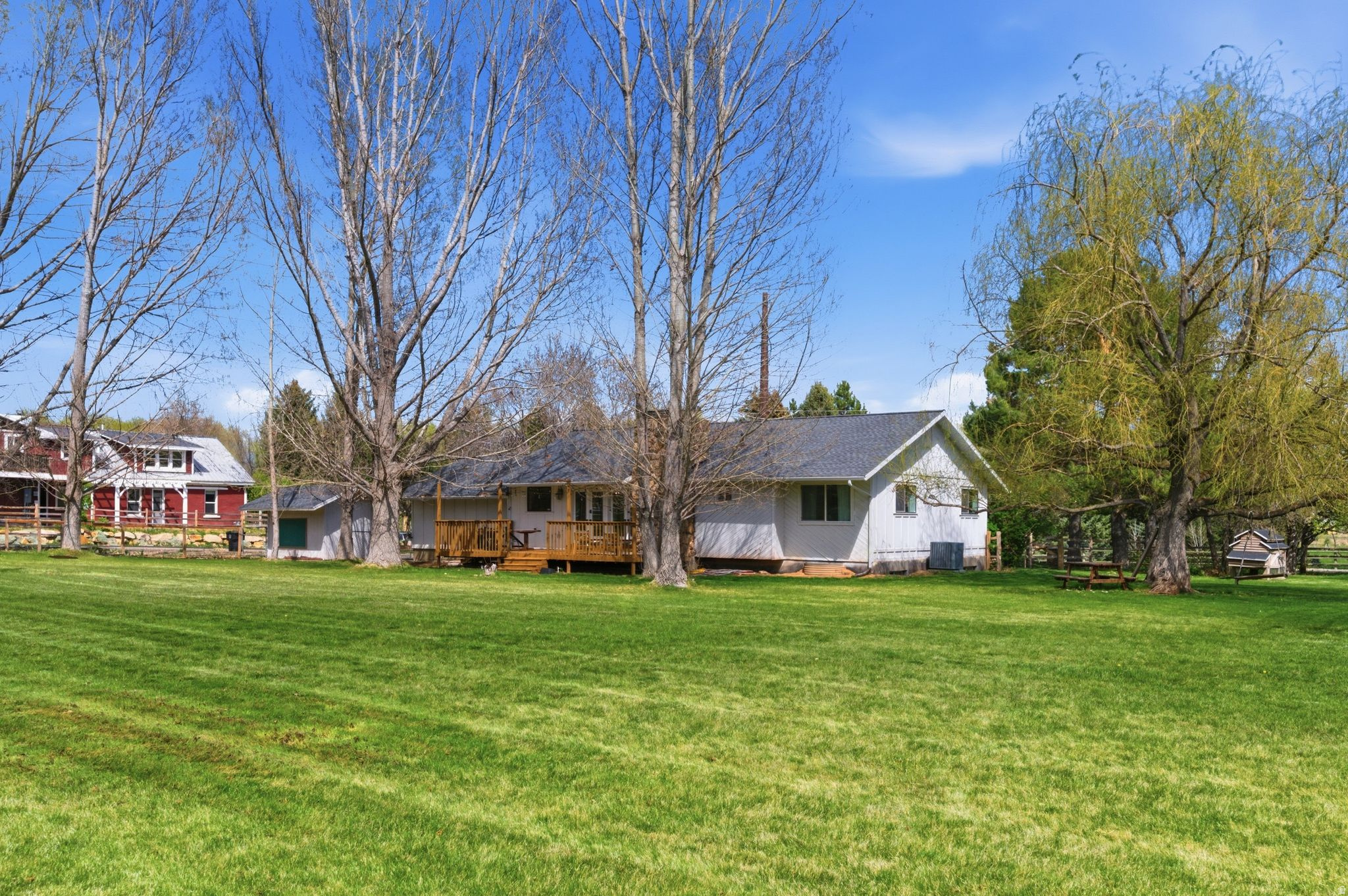 880 STRINGTOWN RD
