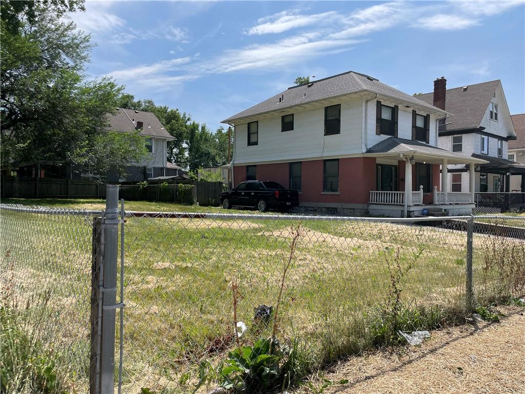 817 E Linwood Boulevard