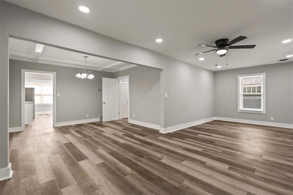 419 N MAIN Street