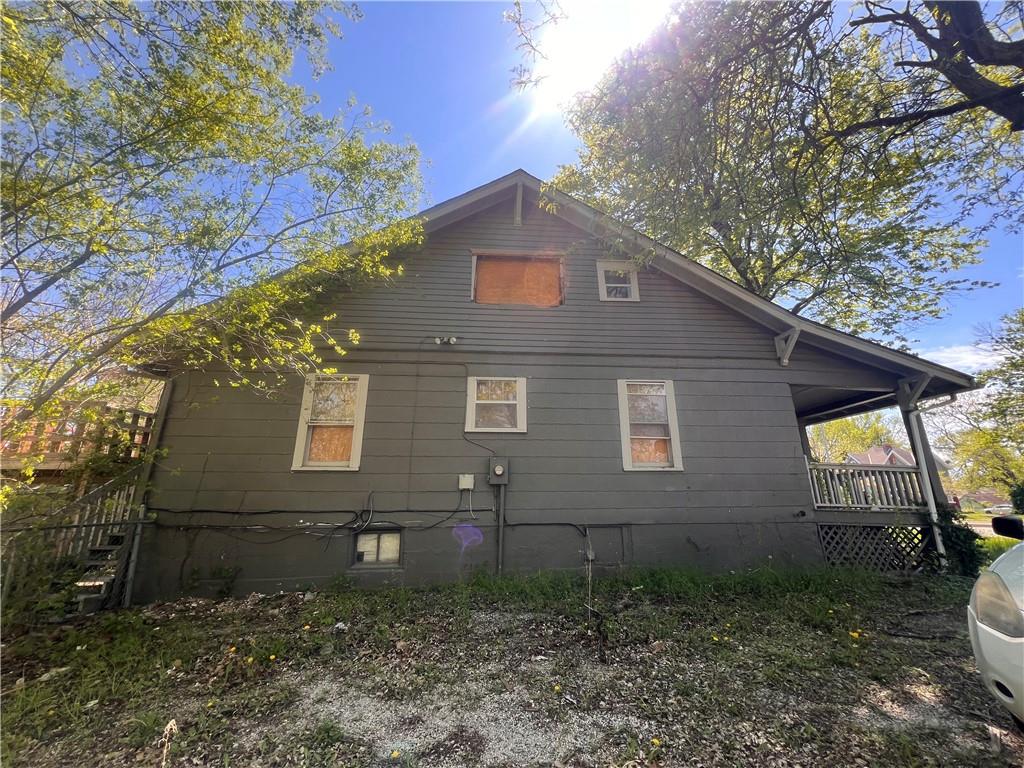 921 S Noland Road