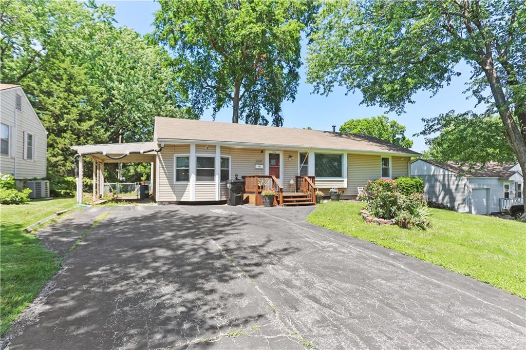 12212 E 47 Terrace