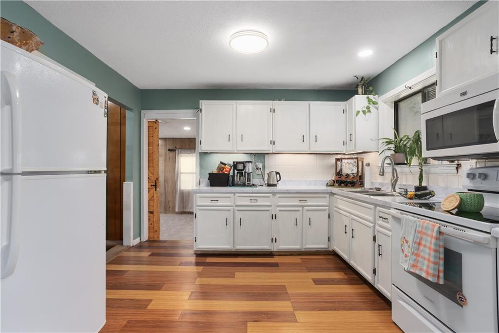 12212 E 47 Terrace