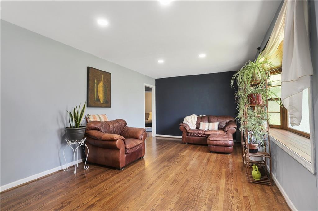 12212 E 47 Terrace