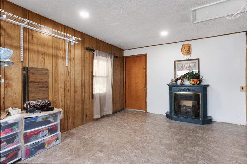 12212 E 47 Terrace