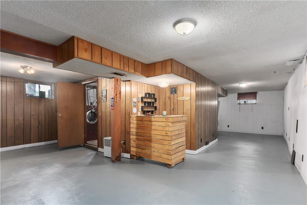 12212 E 47 Terrace