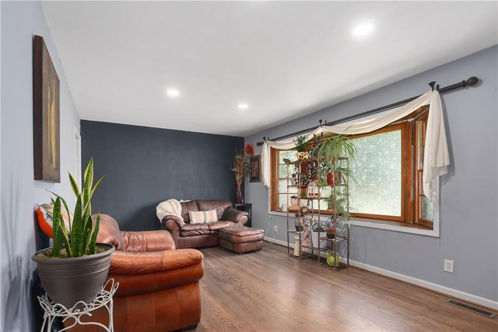 12212 E 47 Terrace