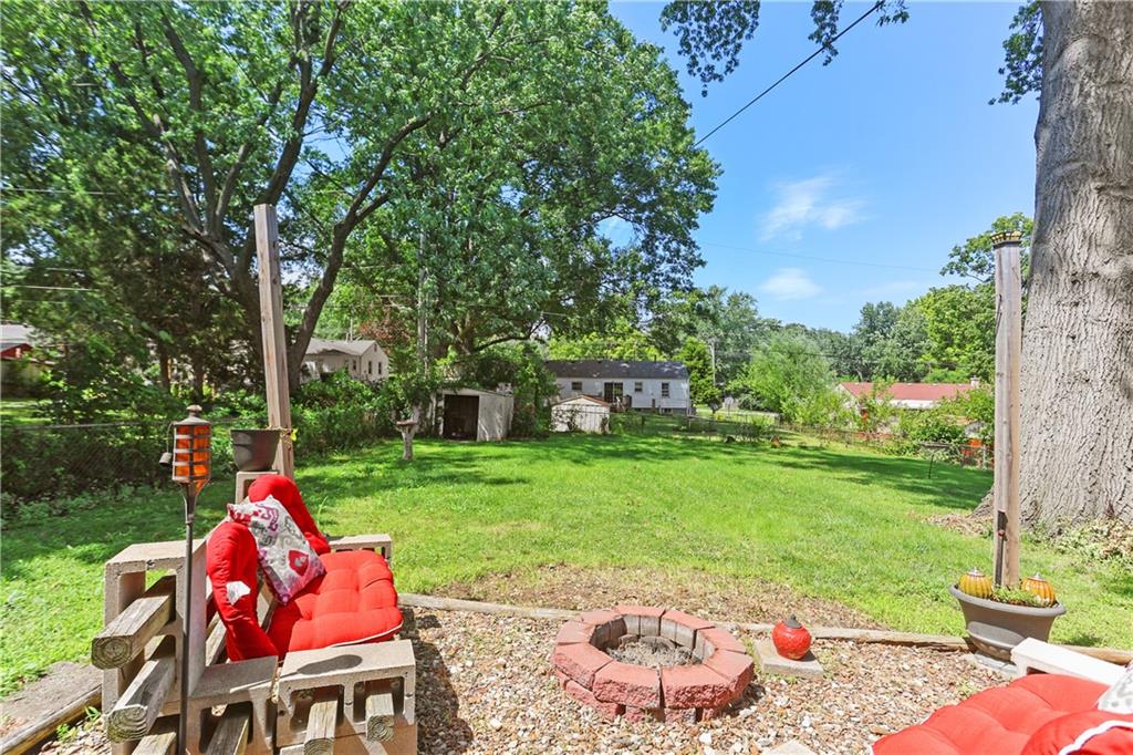 12212 E 47 Terrace