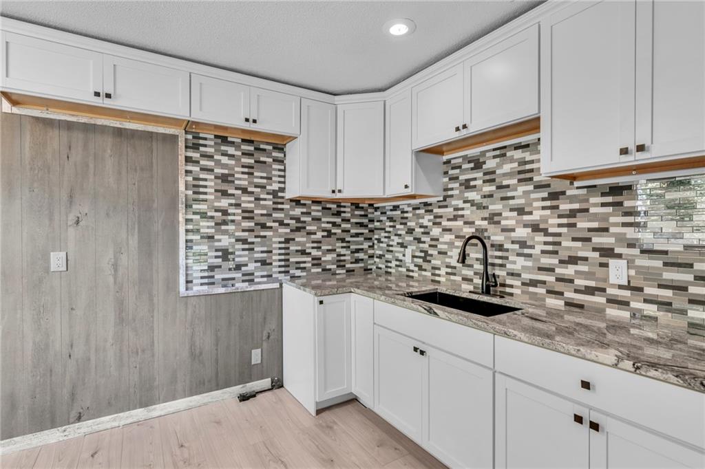 506 N 83rd Place