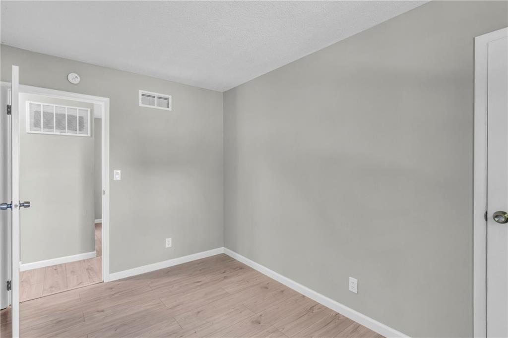 506 N 83rd Place