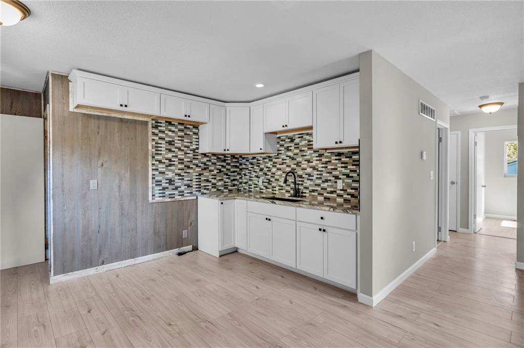 506 N 83rd Place