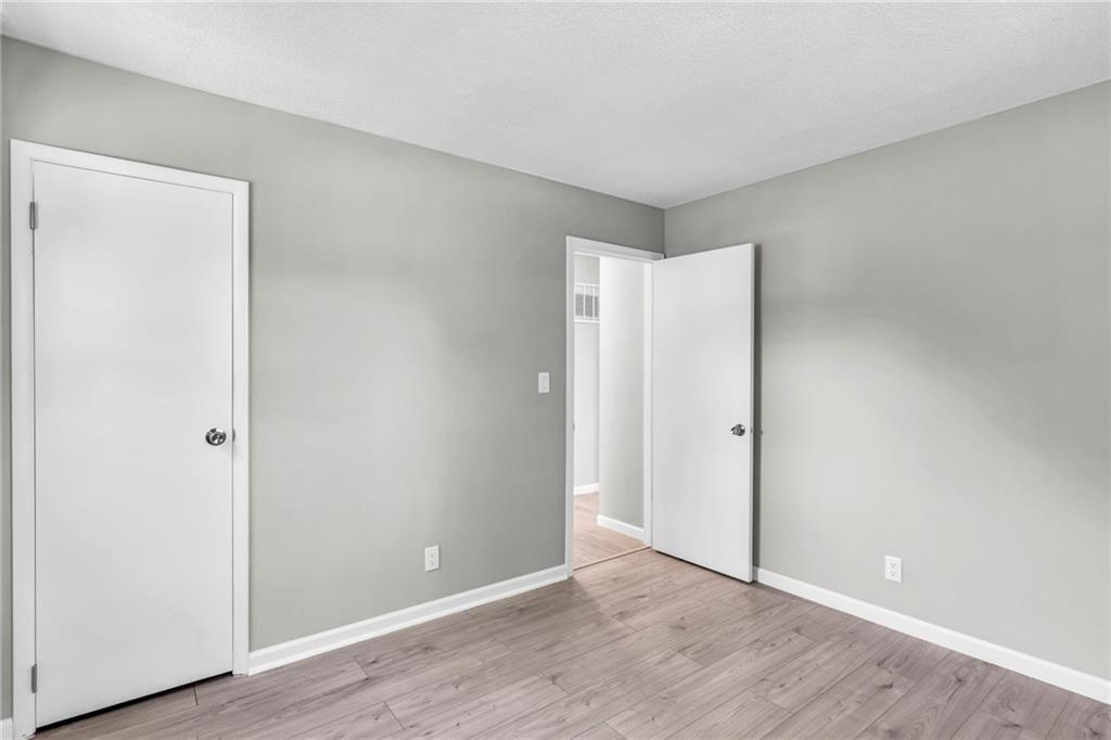 506 N 83rd Place