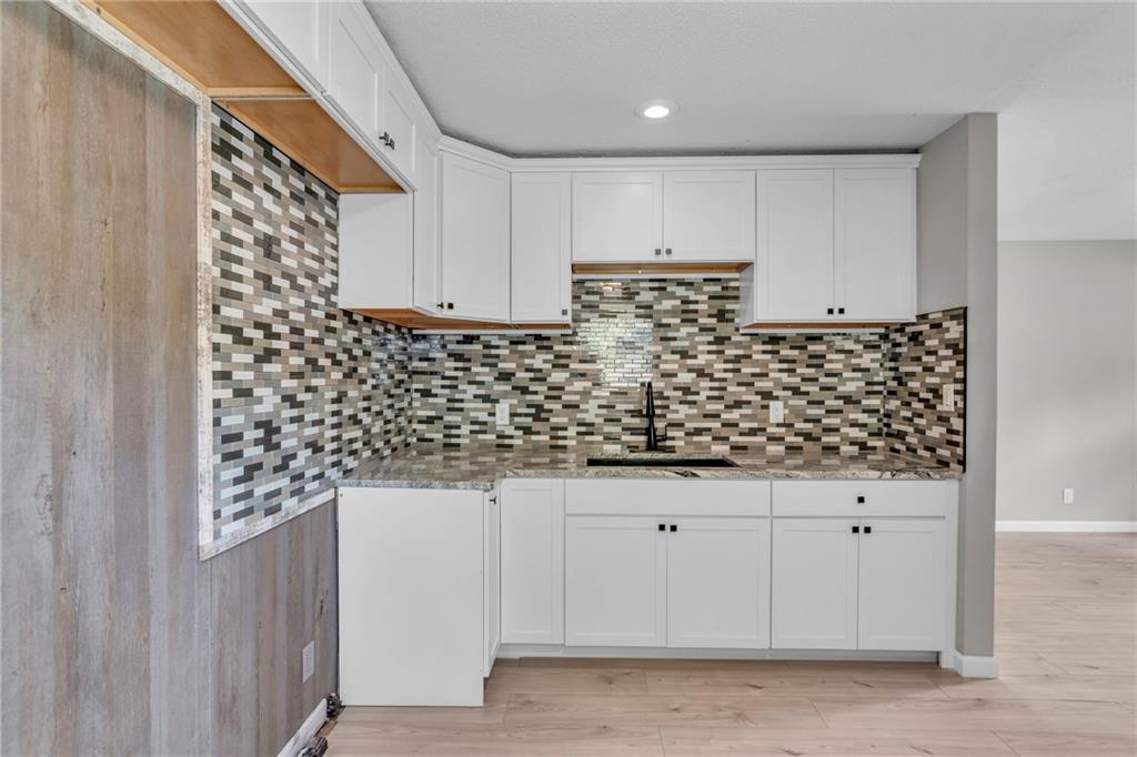 506 N 83rd Place