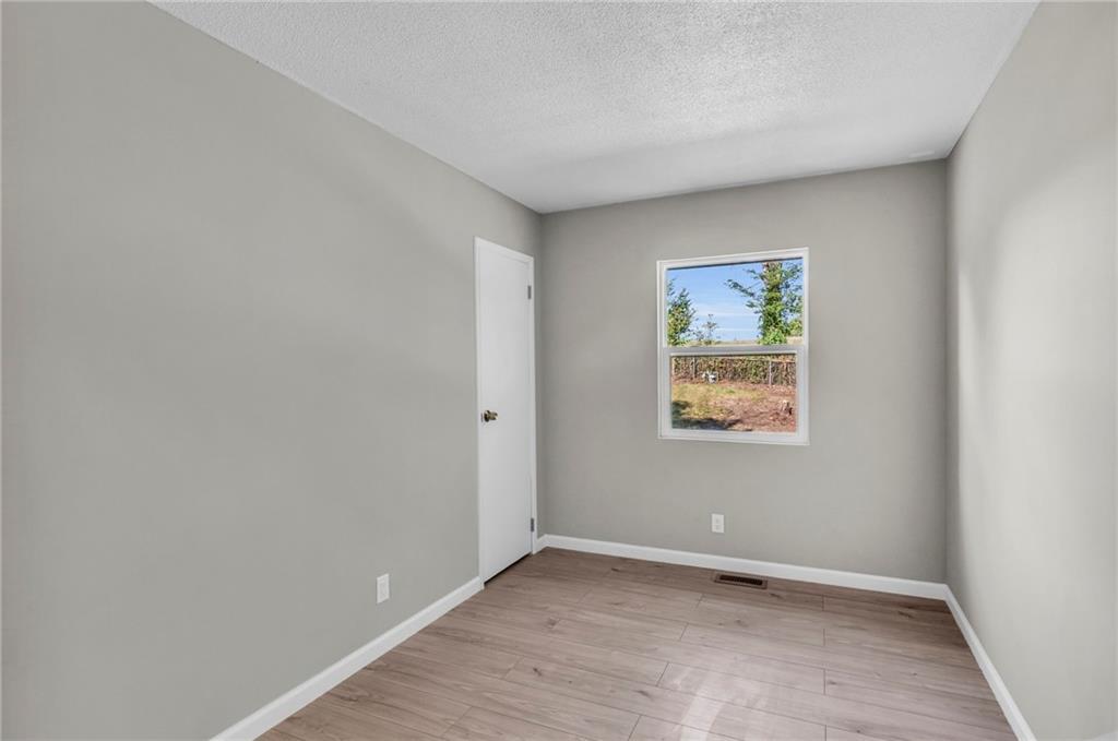506 N 83rd Place