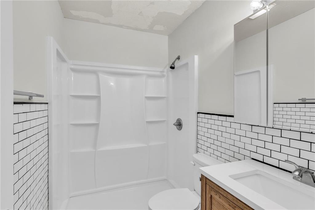 506 N 83rd Place