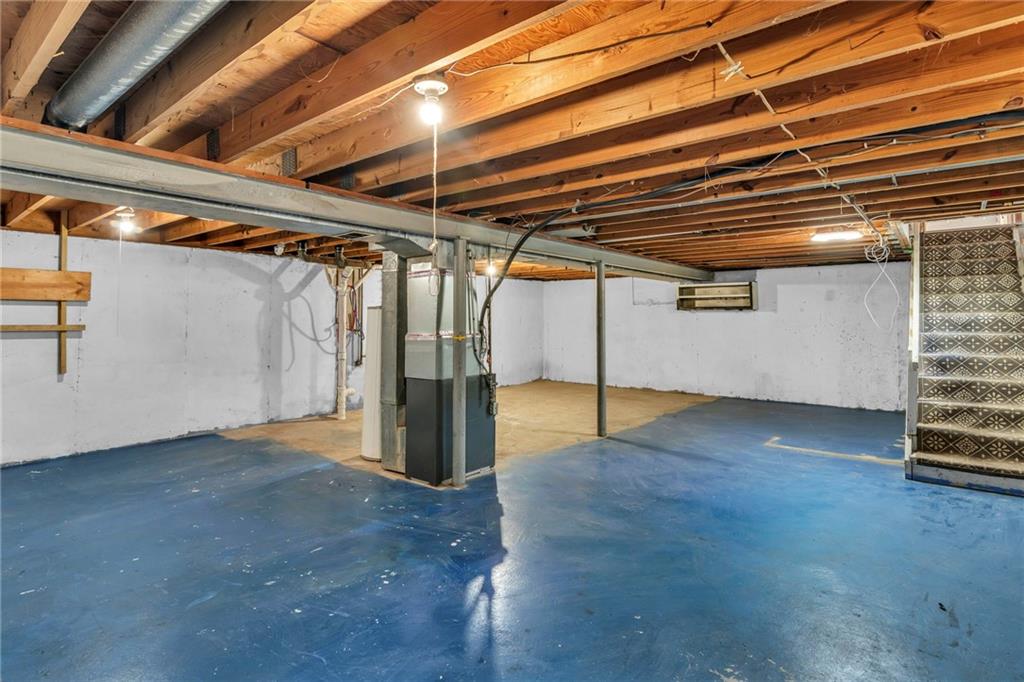 506 N 83rd Place