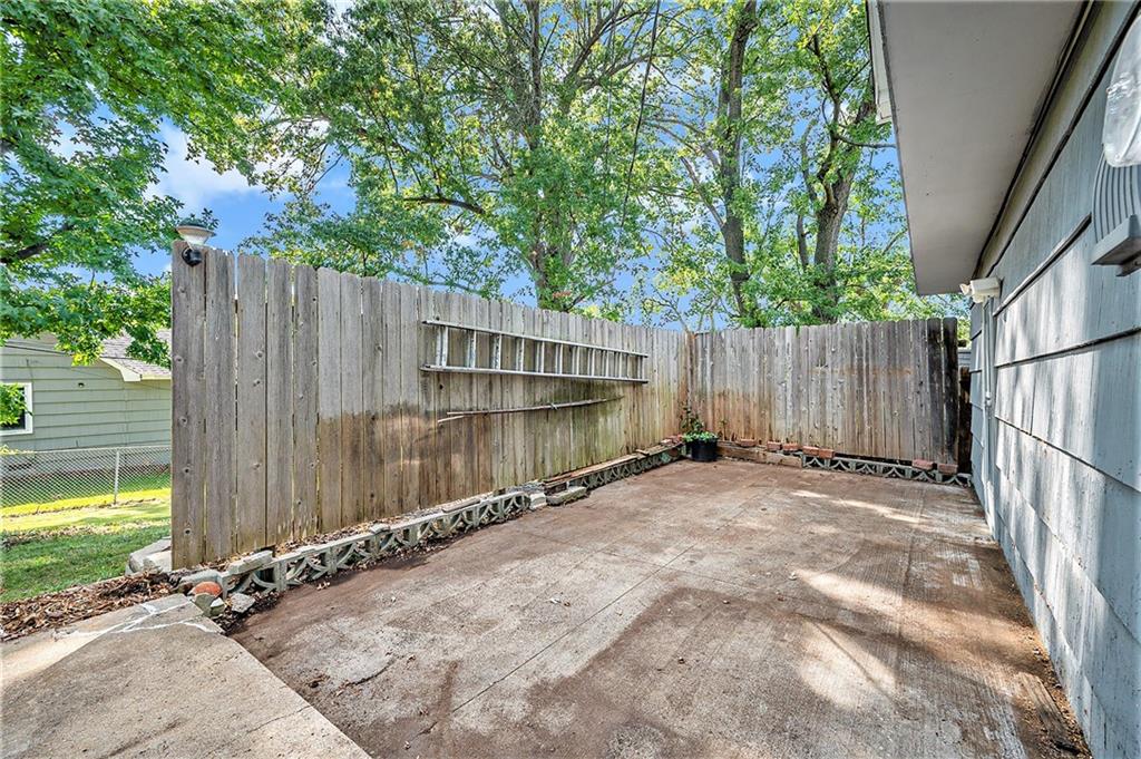 3805 E Red Bridge Road