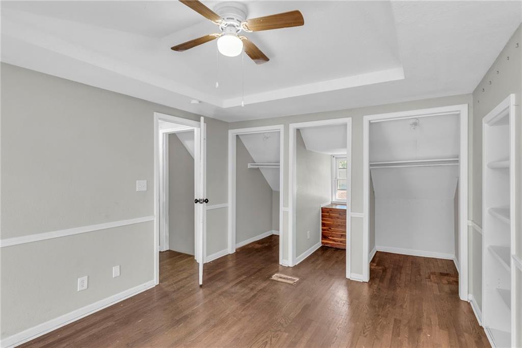5086 Glenside Drive