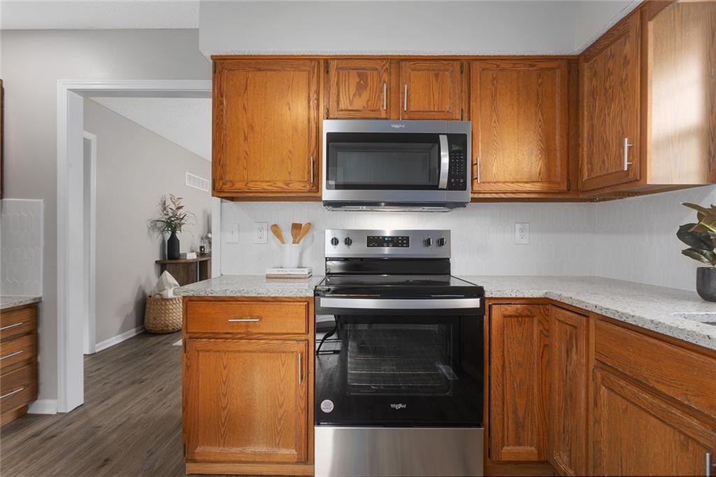 11809 E 47th Terrace