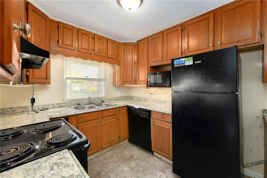 2204 E 74th Street