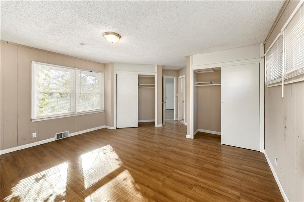 2204 E 74th Street