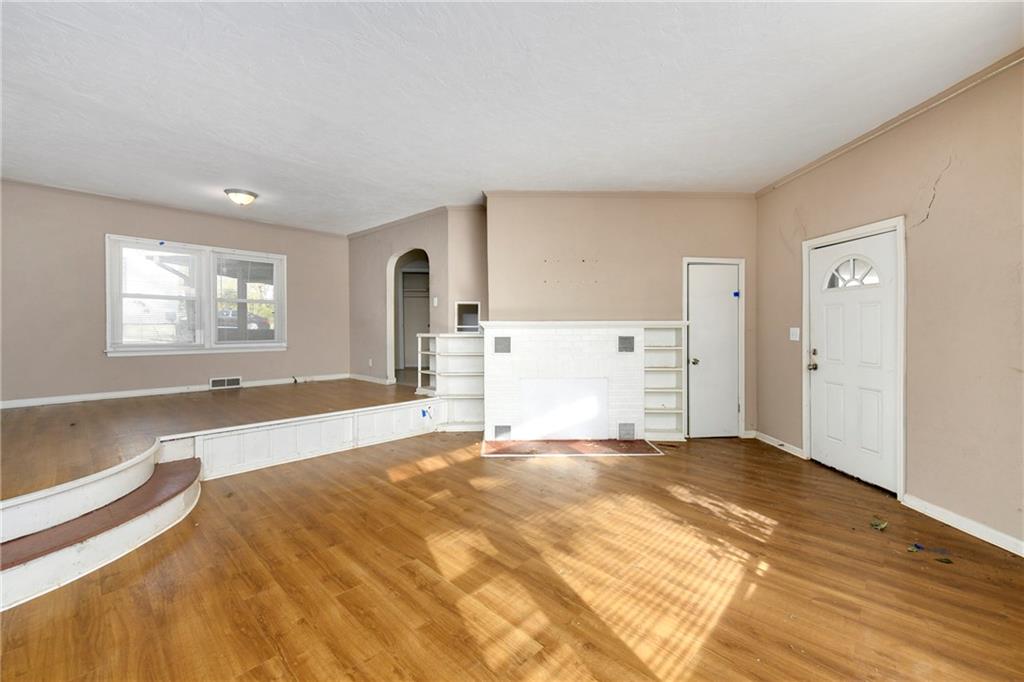 2204 E 74th Street