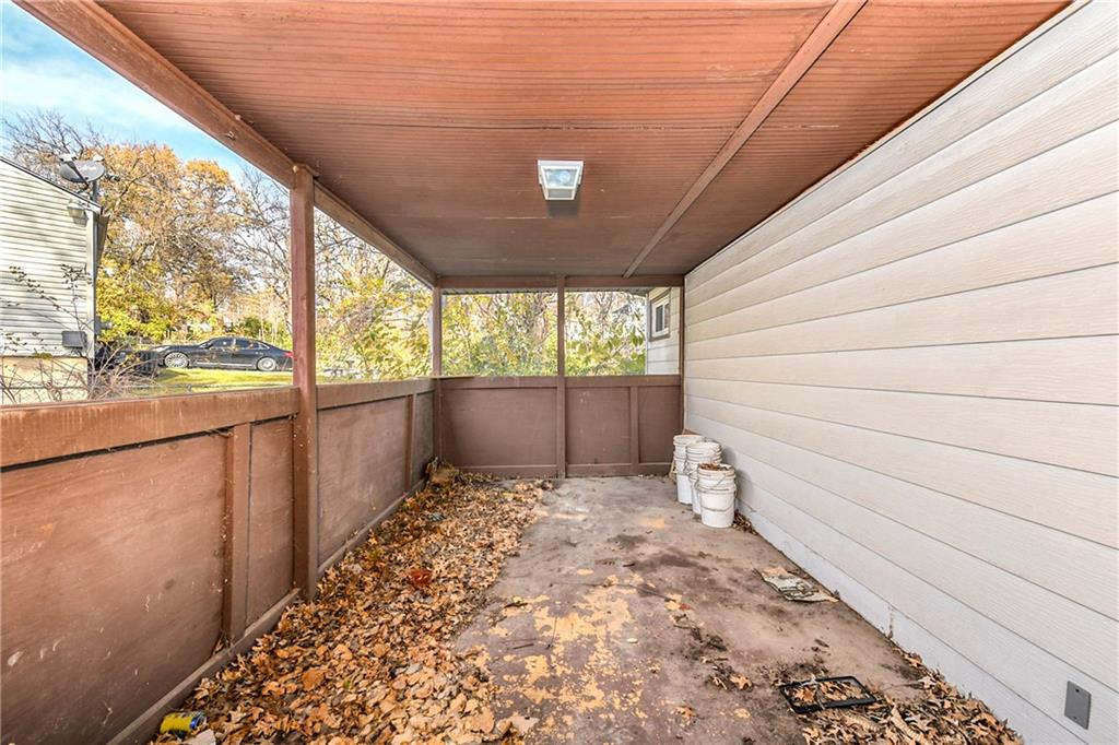 2204 E 74th Street