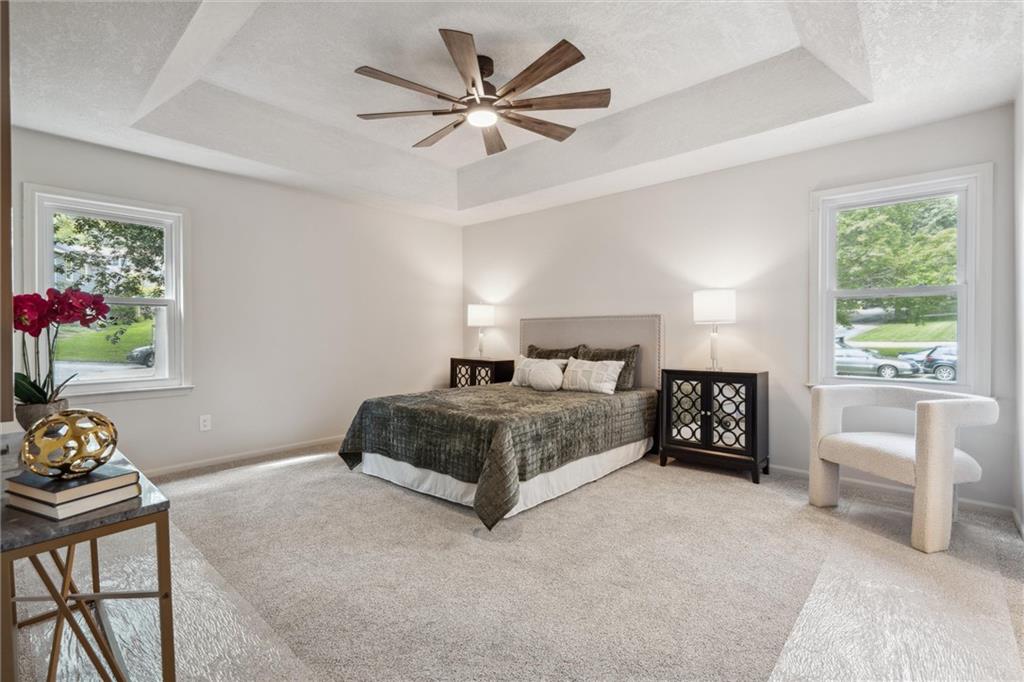 16 W Bridlespur Terrace
