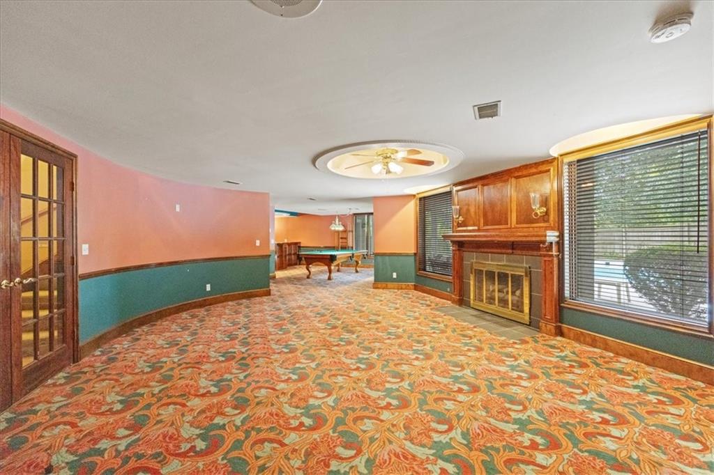 121 W WOODLANDS Drive