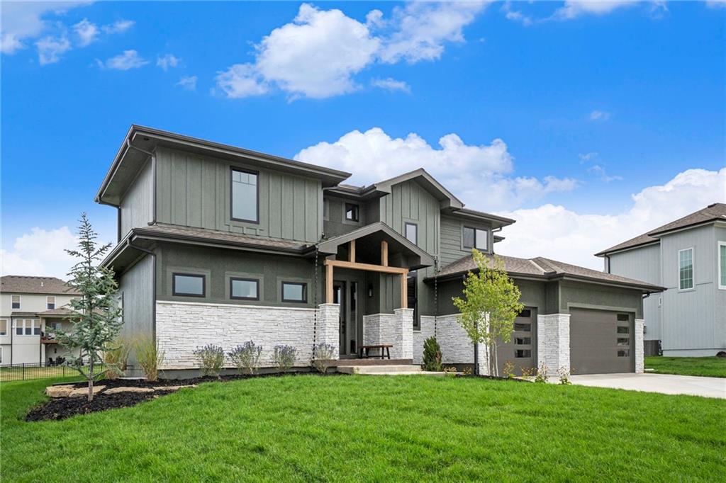 3205 SW Saddlebred Terrace