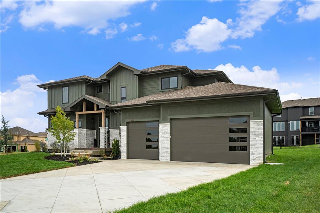 3205 SW Saddlebred Terrace