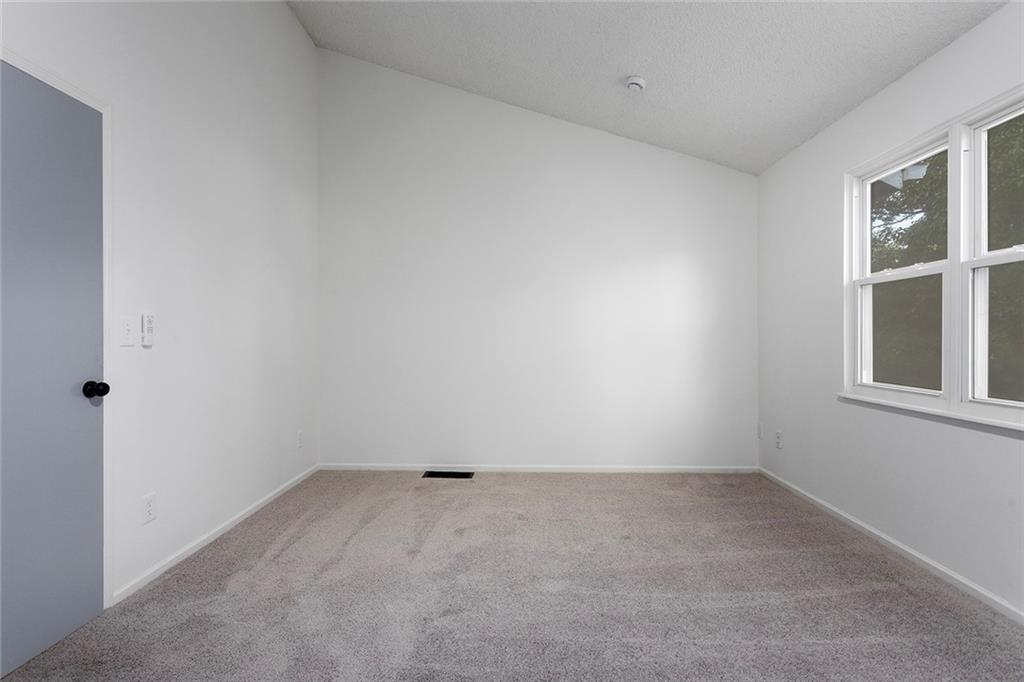 850 Lakeview Drive