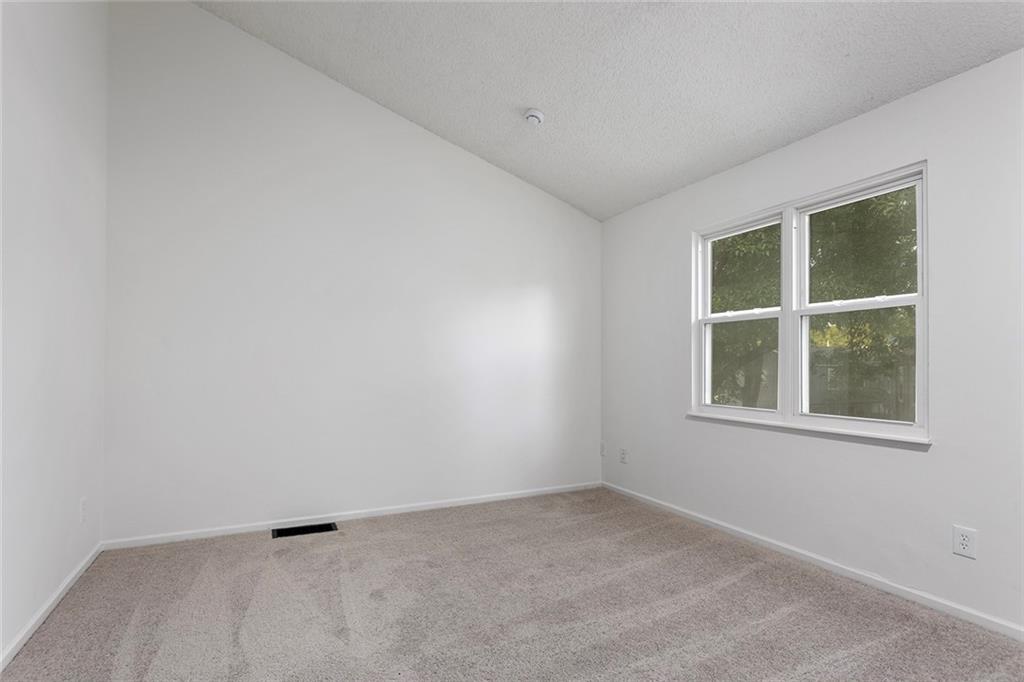 850 Lakeview Drive